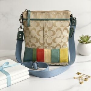 Rare Vintage Coach Signature Patchwork File Bag! 🌈